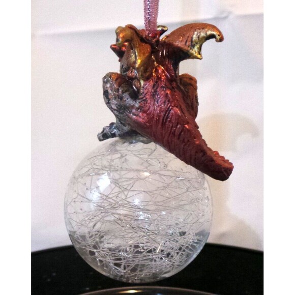 Dragon Pensive Percher 2018 Holiday Collectible Ornament QS293582 - Picture 4 of 6